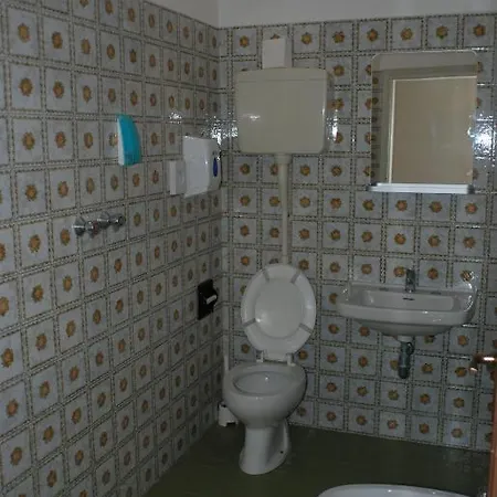Zaghini Hotel *